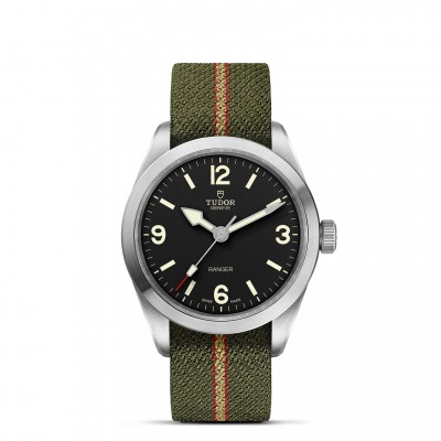 Ranger 39mm steel case Green red and beige fabric strap